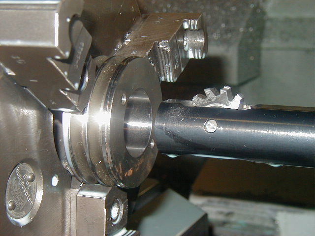 Keyseat cutter in use